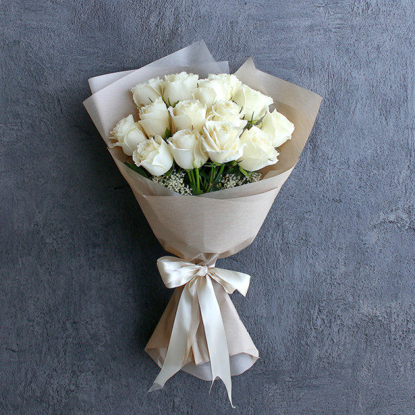 Snow Poem — White Rose Bouquet
